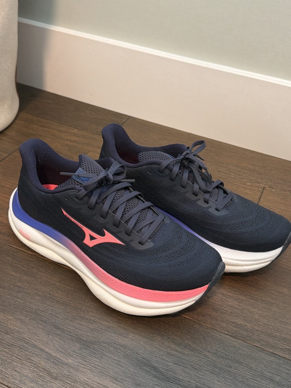Mizuno Women's wave sky 9